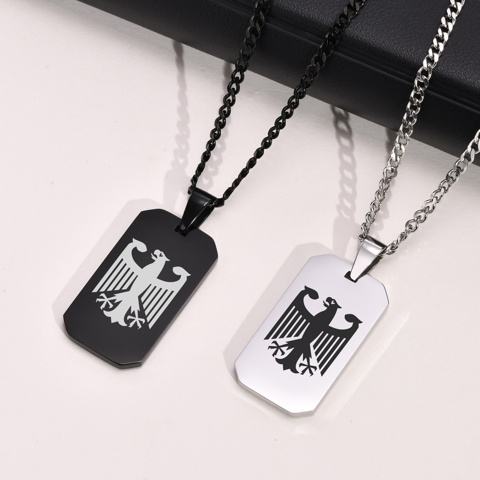 Deutscher Adler, quadratische  – Mens Dog Tag Necklace Bewertung und Preis